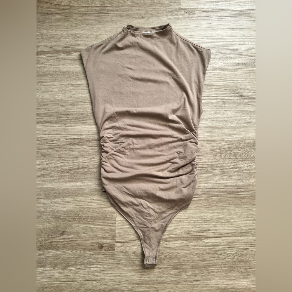 Abercrombie & Fitch Tan Sleeveless Bodysuit